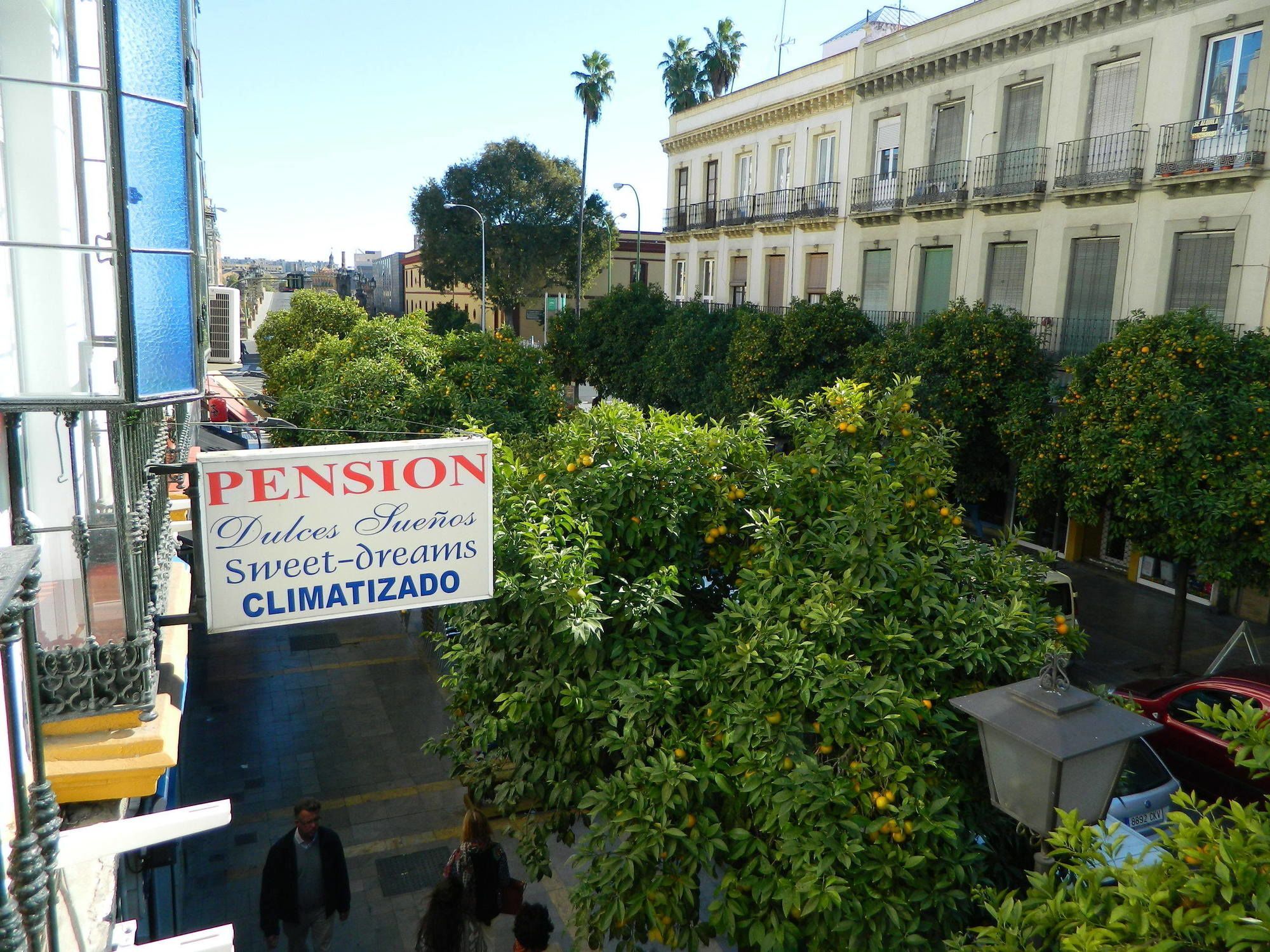 Pension Dulces Suenos Севилья Экстерьер фото